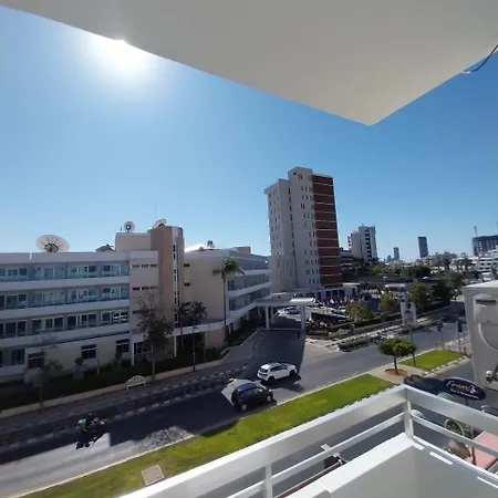 1 Bd At Mediterranean - Bay B206 Apartment Limassol