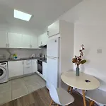 1 Bd At Mediterranean - Bay B206 * Limassol