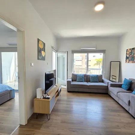 1 Bd At Mediterranean - Bay B206 アパート