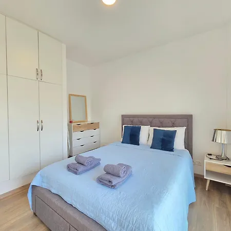 1 Bd At Mediterranean - Bay B206