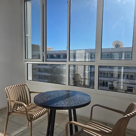 1 Bd At Mediterranean - Bay B206 לימסול