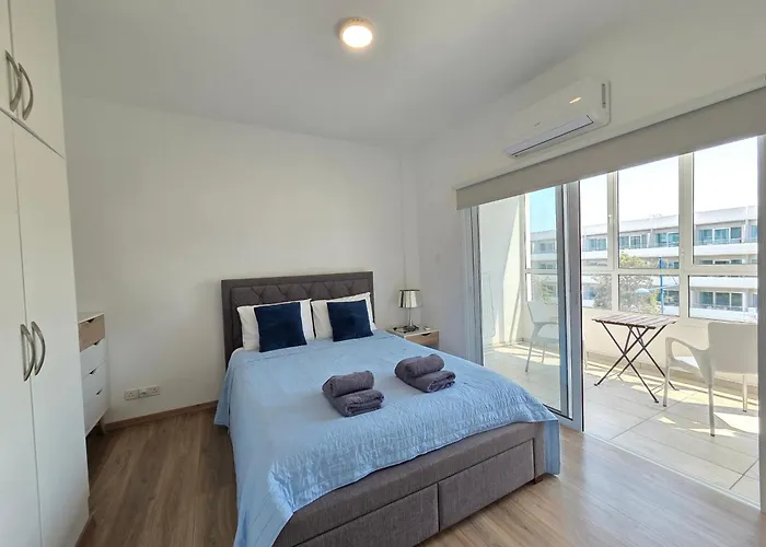 1 Bd At Mediterranean - Bay B206 לימסול