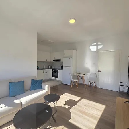 1 Bd At Mediterranean - Bay B206 *