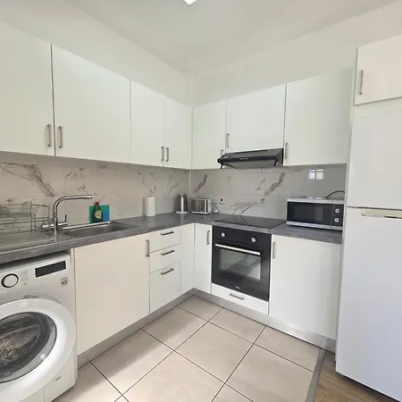 1 Bd At Mediterranean - Bay B206 شقة ليماسول